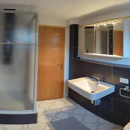 Lejlighed Ferien- Messe- Handwerkerzimmer Mit Bad